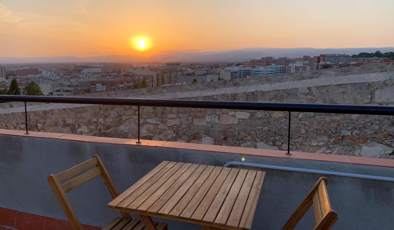 Apartamento 2 En La Muralla Romana Junto A La Catedral Tarragona Buitenkant foto