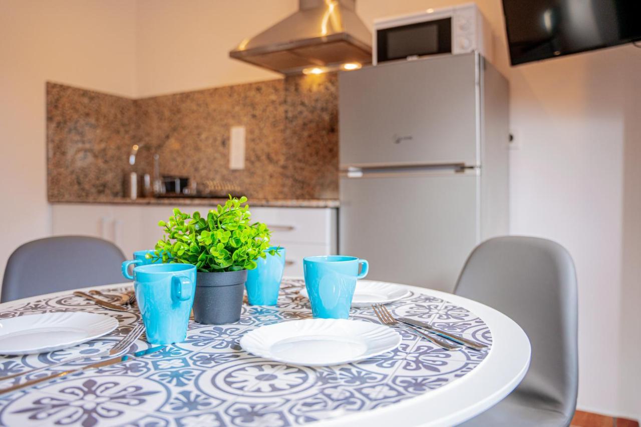 Apartamento 2 En La Muralla Romana Junto A La Catedral Tarragona Buitenkant foto