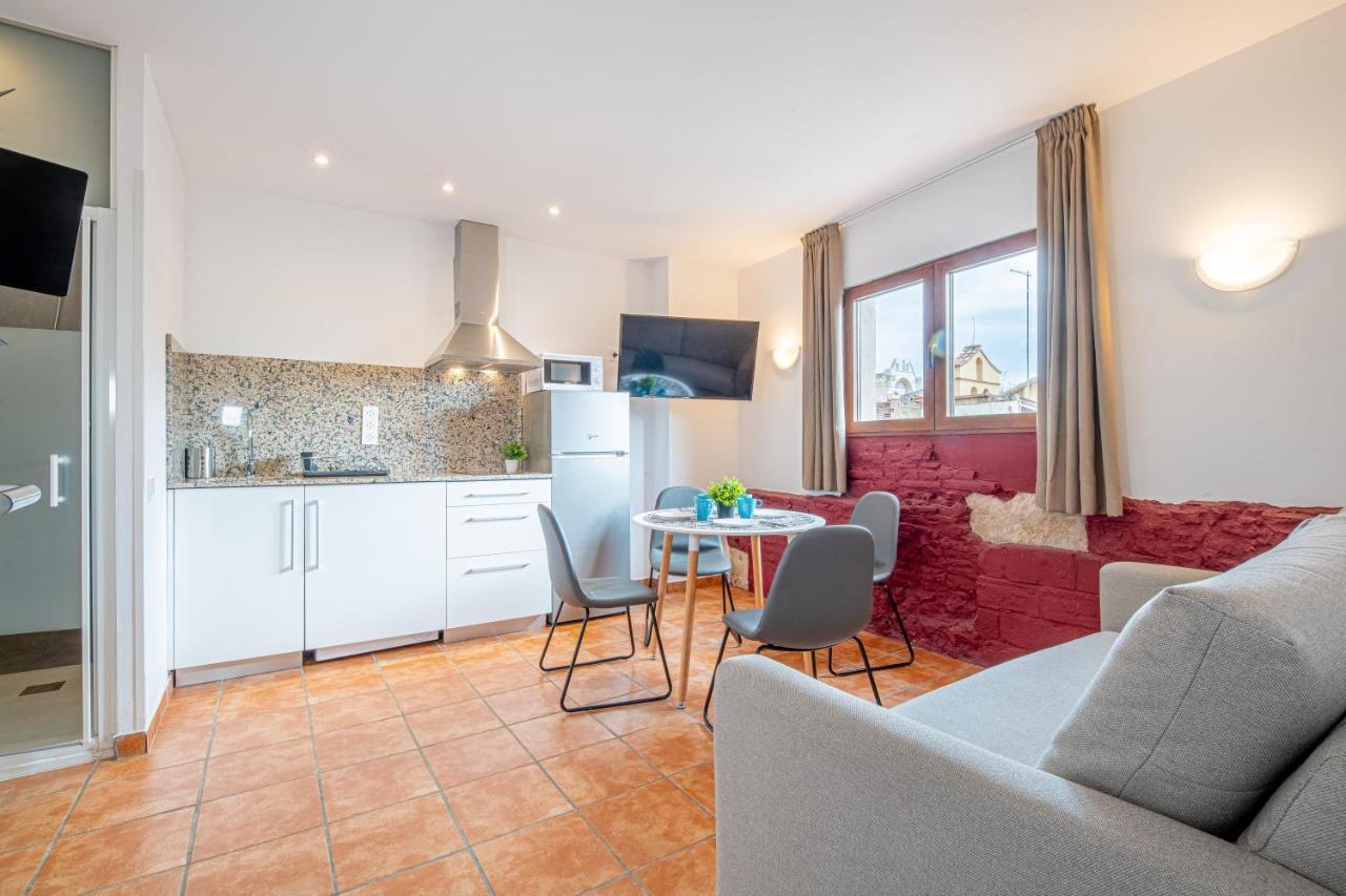 Apartamento 2 En La Muralla Romana Junto A La Catedral Tarragona Buitenkant foto