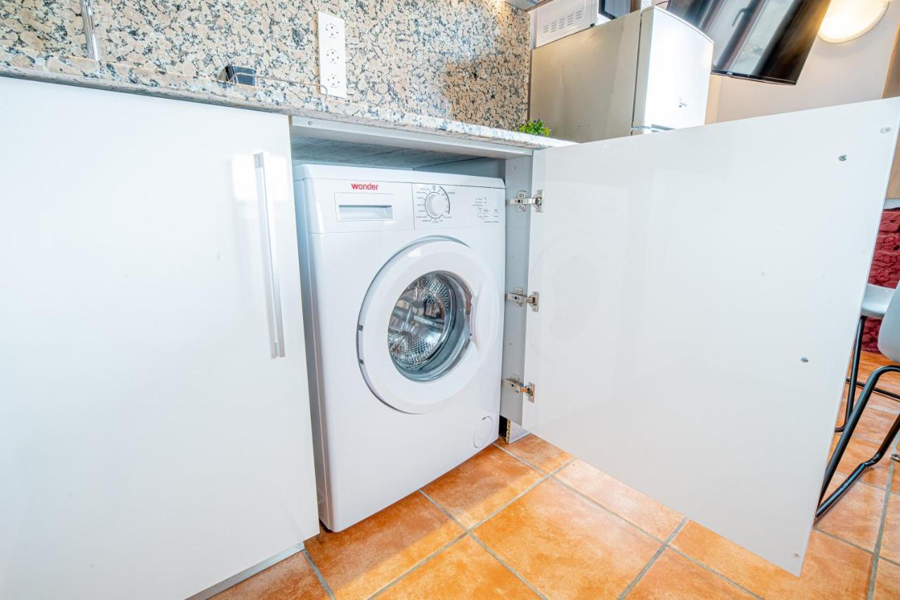 Apartamento 2 En La Muralla Romana Junto A La Catedral Tarragona Buitenkant foto